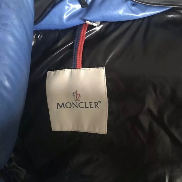 Moncler - Picture 6 of 7